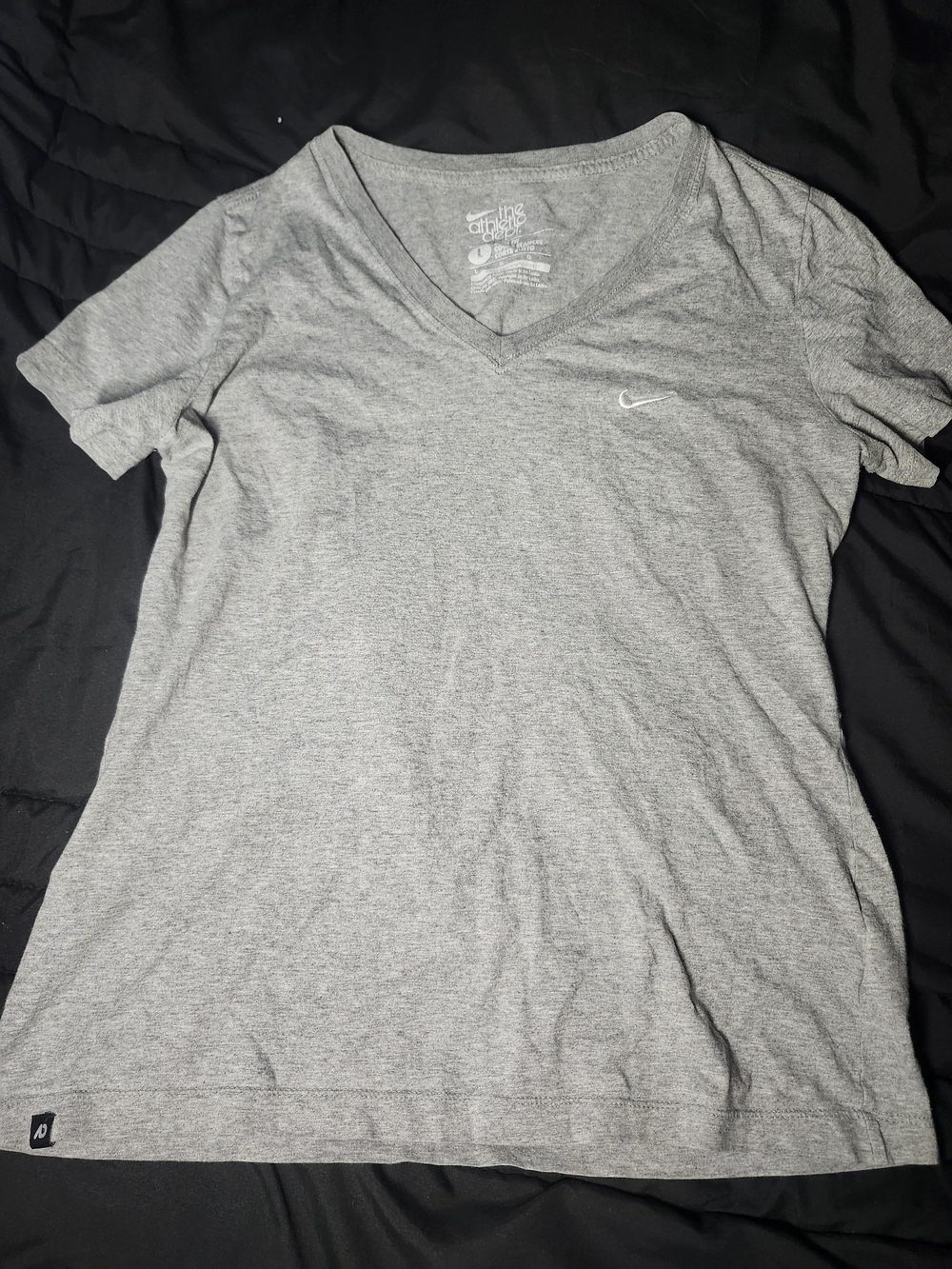 Nike Women’s Heather Gray V-Neck Athletic Tee